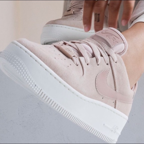 nike air force ones beige
